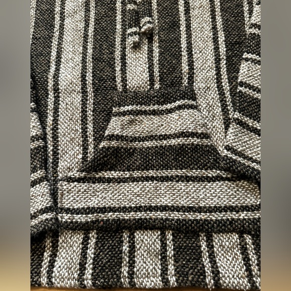Mexican Black & White  Baja Sweater | Men’s XL - Picture 4 of 4